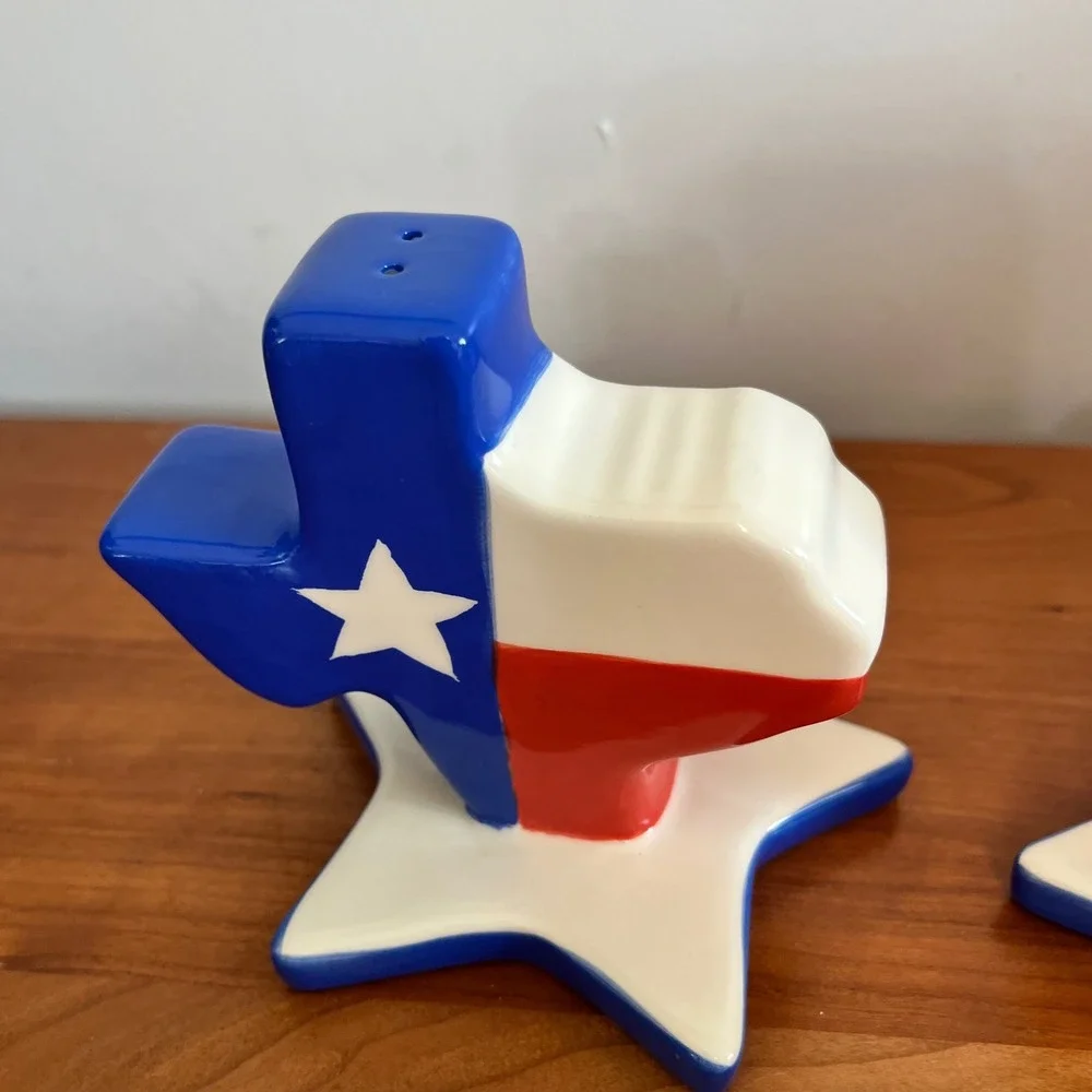 Clay Art Texas State Lone Star Flag Ceramic Salt and Pepper Shakers Set Blue Red
